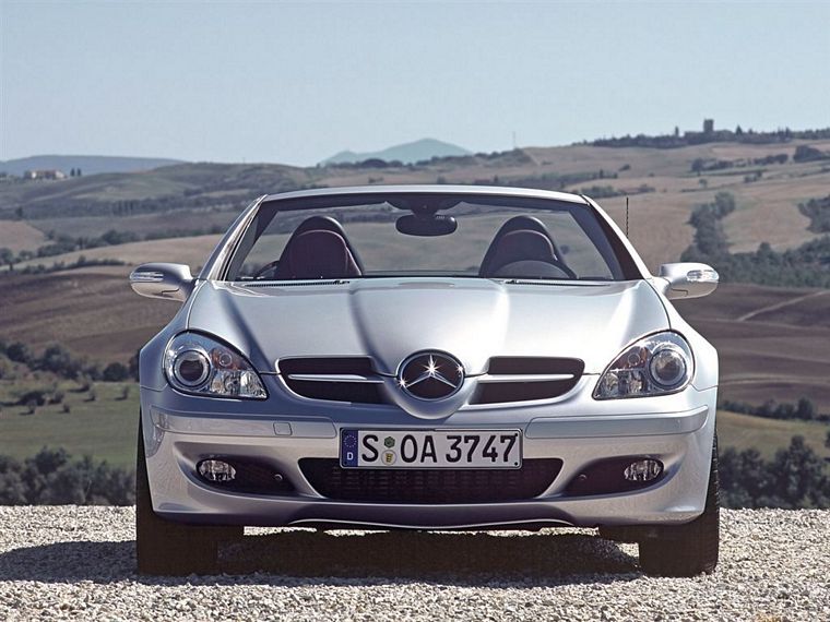 MercedesBenz_2004_SLK-55-AMG_09