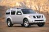 Nissan_2005_Pathfinder-01.jpg