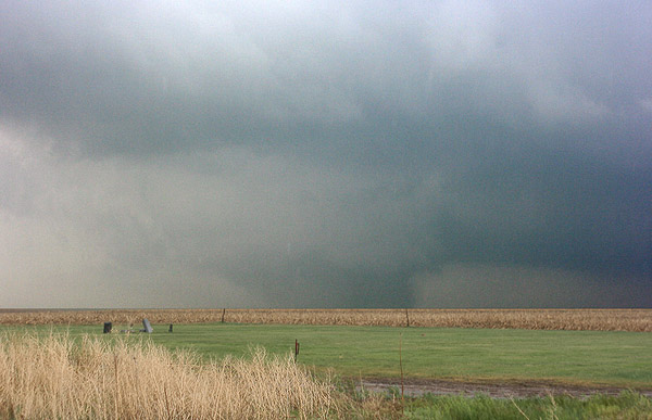 Quint-tornado07b